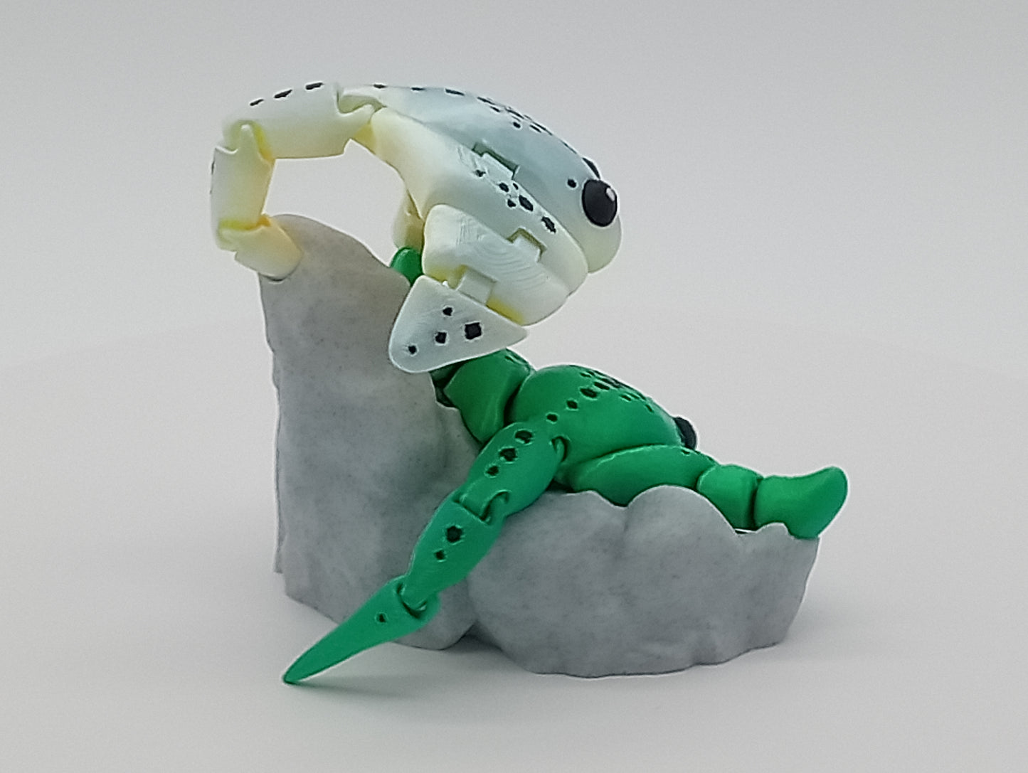 Articulated Stingray Set | 2 Stingrays + Rock Display Stand