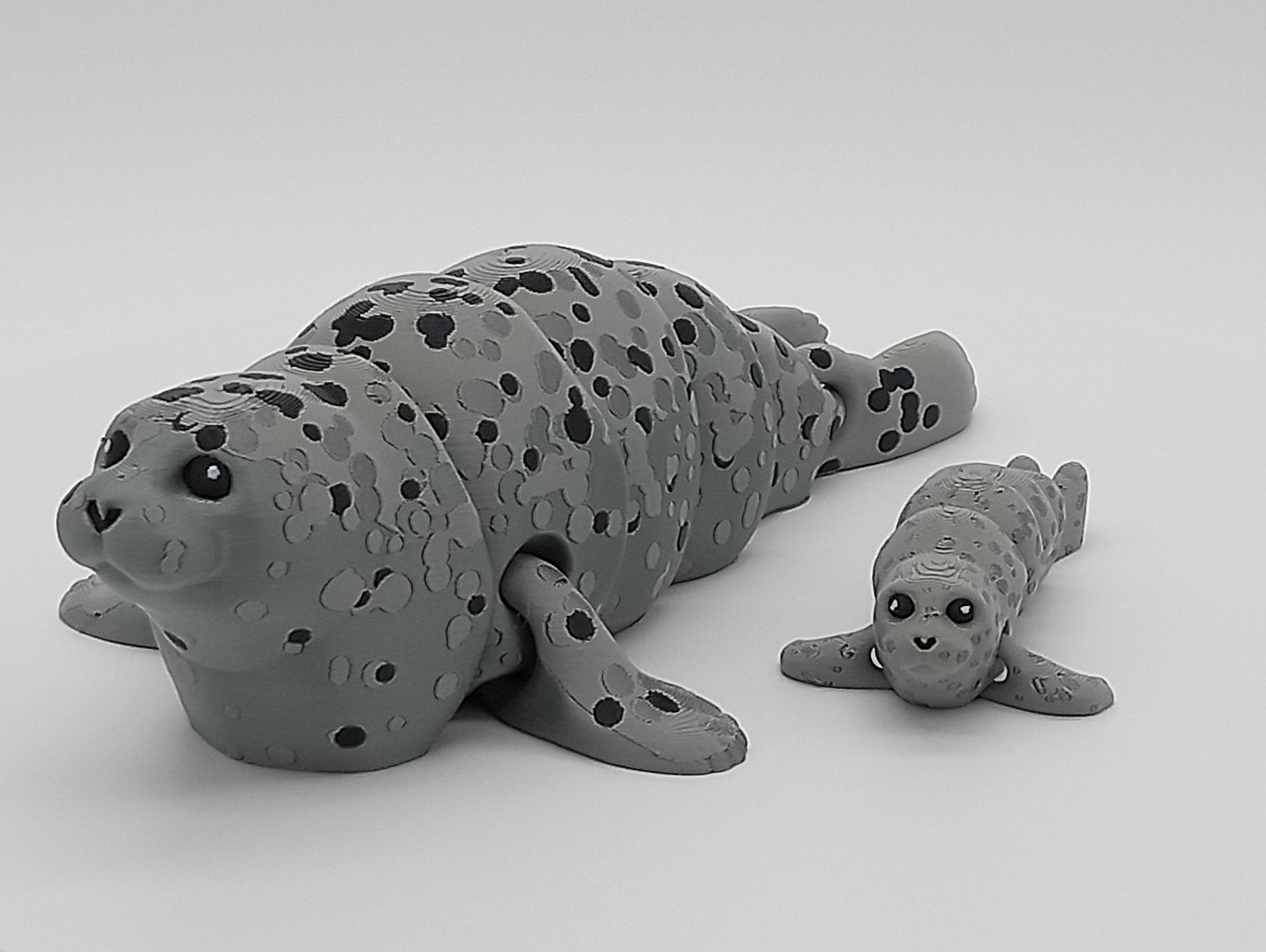Flexi Spotted Seal with Pup – Articulated 3D Printed Ocean Animal Duo